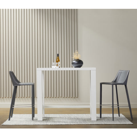 Gray / 40 Bar Stool