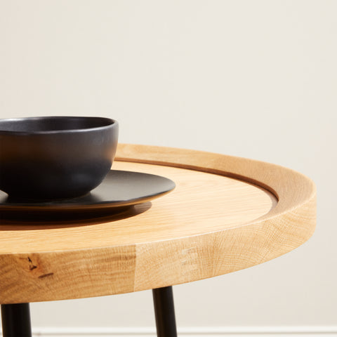 Oak / Round Side Table
