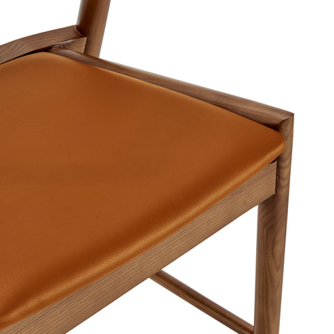 Dark Tan Leatherette/Walnut