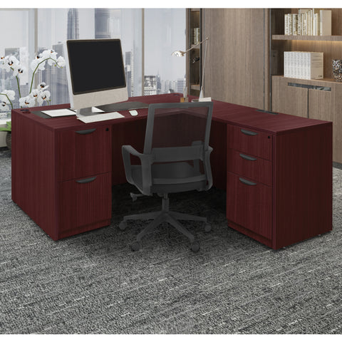 Mahogany / 66 x 65
