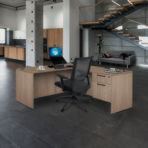 Noble Oak / 60 x 77